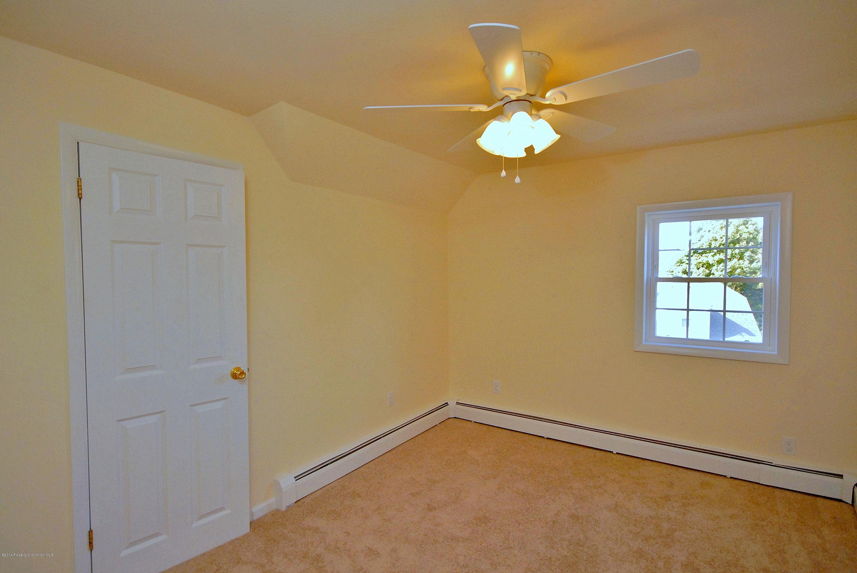 713 Gardner Road Moscow, PA 18444 - Photo 21 of 29 Gallery Image 21