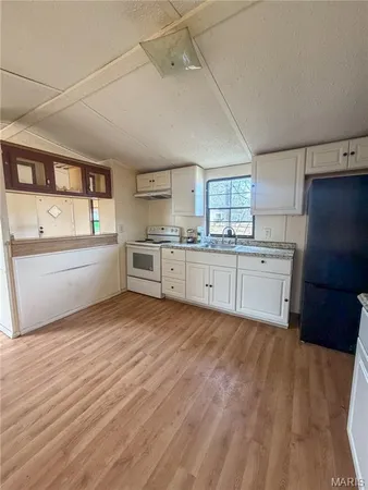 $68,000 | 82 County Road 4681, Poplar Bluff, MO 63901