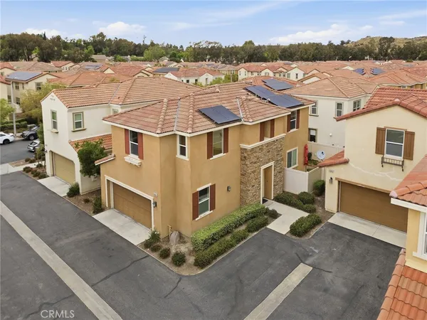 $3,995 | 26844 Albion Way, Canyon Country, CA 91351