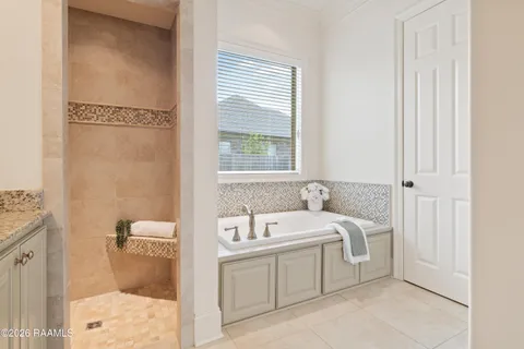 $383,000 | 102 Beethoven Drive, Broussard, LA 70592