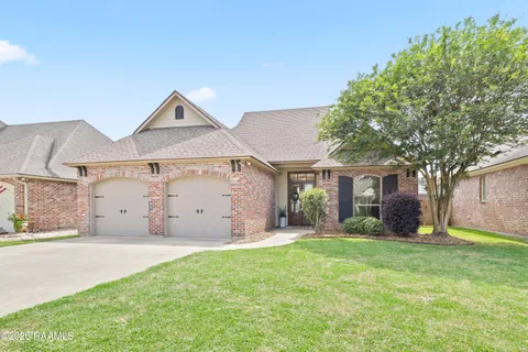 $383,000 | 102 Beethoven Drive, Broussard, LA 70592