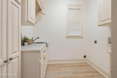 $383,000 | 102 Beethoven Drive, Broussard, LA 70592