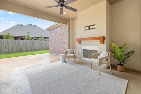 $383,000 | 102 Beethoven Drive, Broussard, LA 70592