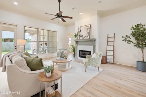 $383,000 | 102 Beethoven Drive, Broussard, LA 70592