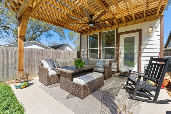$315,000 | 410 Peach Street, Tomball, TX 77375