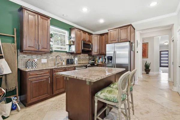 $315,000 | 410 Peach Street, Tomball, TX 77375