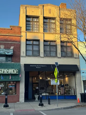 $200,000 | 7349 Madison Street, Unit D, Forest Park, IL 60130