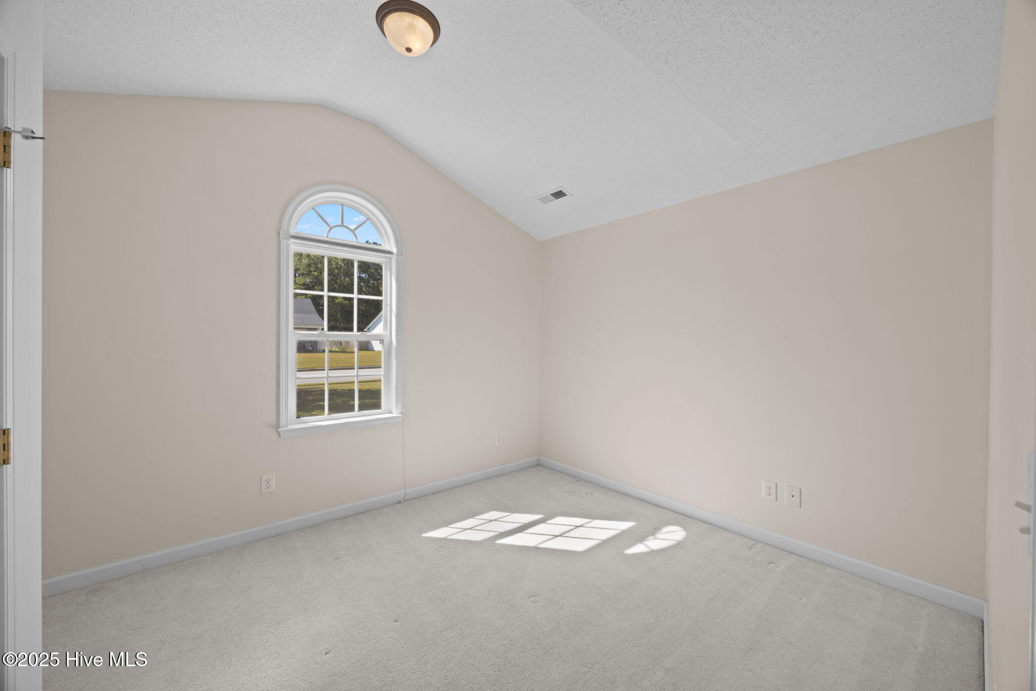 205 Fairmount Way New Bern, NC 28562 - Photo 9 of 53 9-web-or-mls-0C0A3183