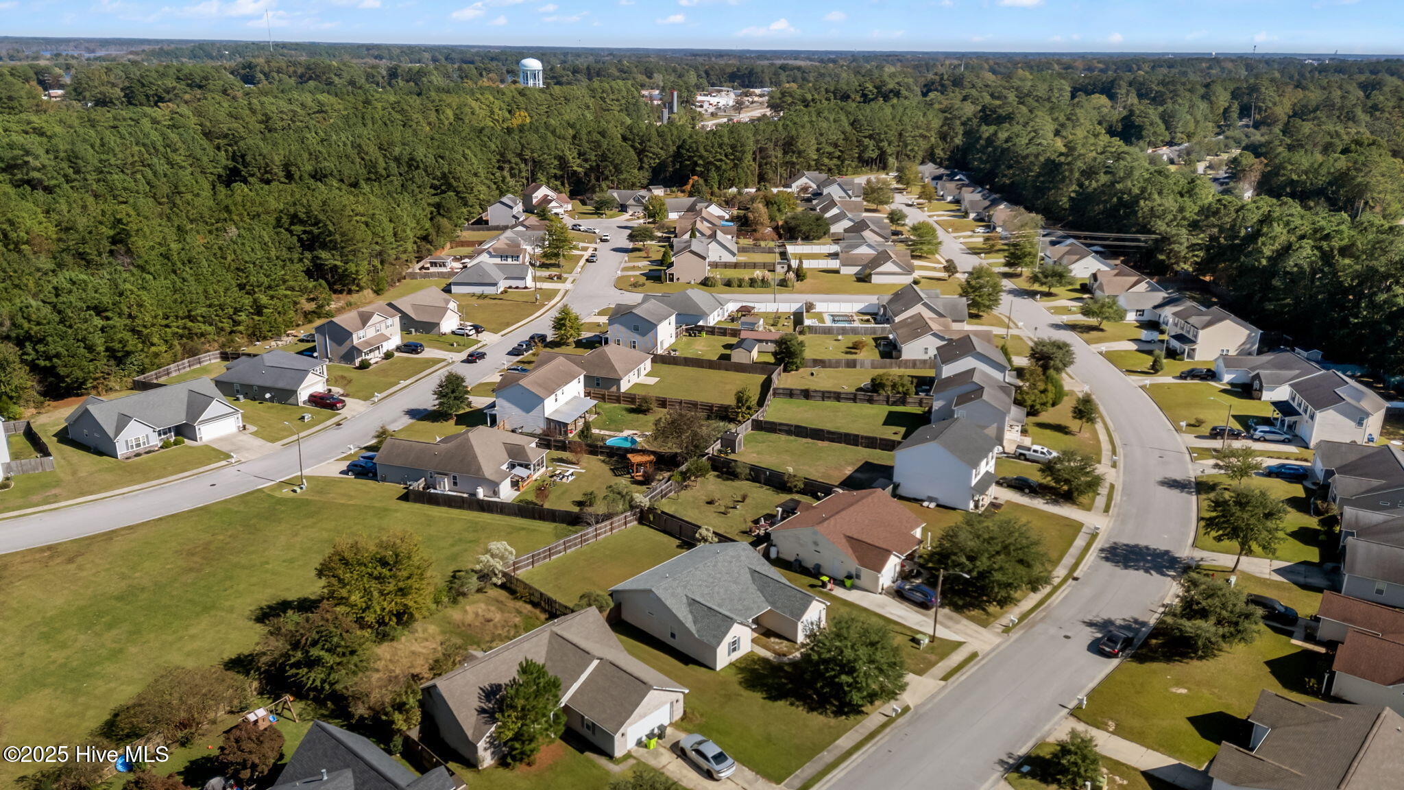 205 Fairmount Way New Bern, NC 28562 - Photo 48 of 53 48-web-or-mls-DJI_20251022140641_0005_D
