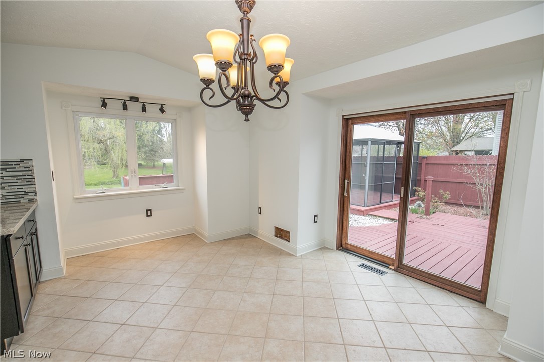 5334 Manning Circle North Ridgeville, OH 44039 - Photo 9 of 28