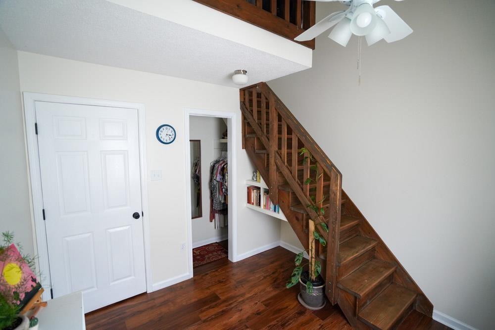 512 Jim McKenzie Road Brighton, TN 38011 - Photo 8 of 20 Check out the built ins featured in this cute office or craft area. Make it your own as it has an additional loft area upstairs.