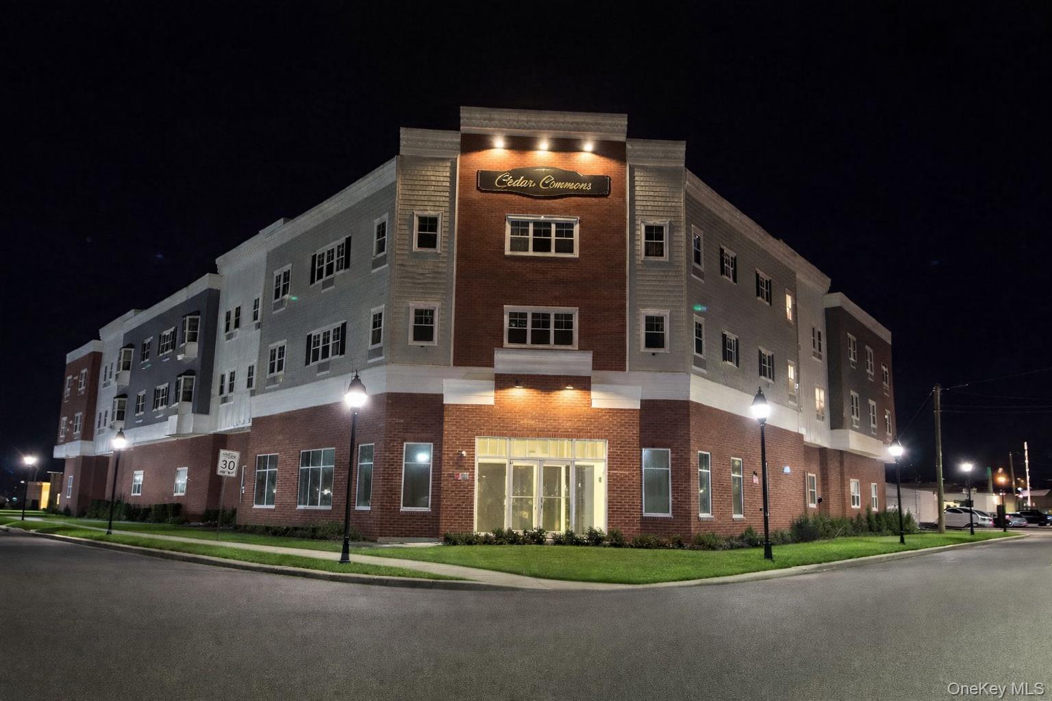 227 4th Avenue, Unit 308G Bay Shore, NY 11706 - Photo 17 of 18