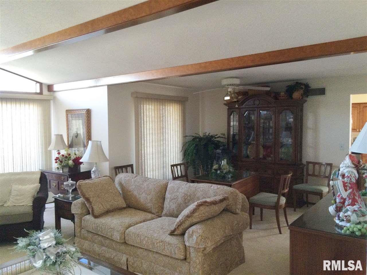 1006 Kingsbury Road Washington, IL 61571 - Photo 13 of 24 Gallery Image 13
