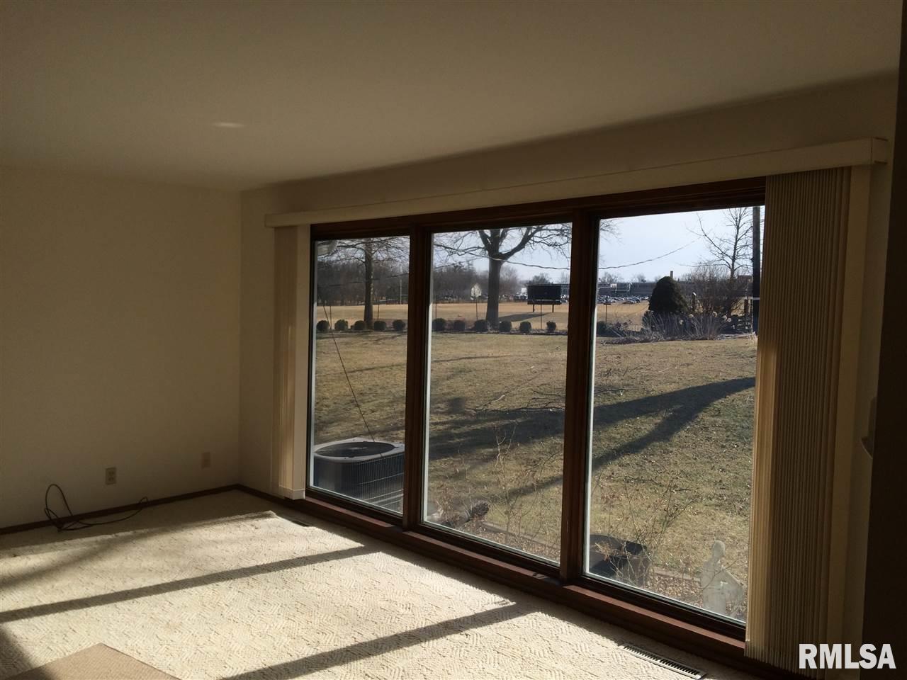 1006 Kingsbury Road Washington, IL 61571 - Photo 18 of 24 Gallery Image 18