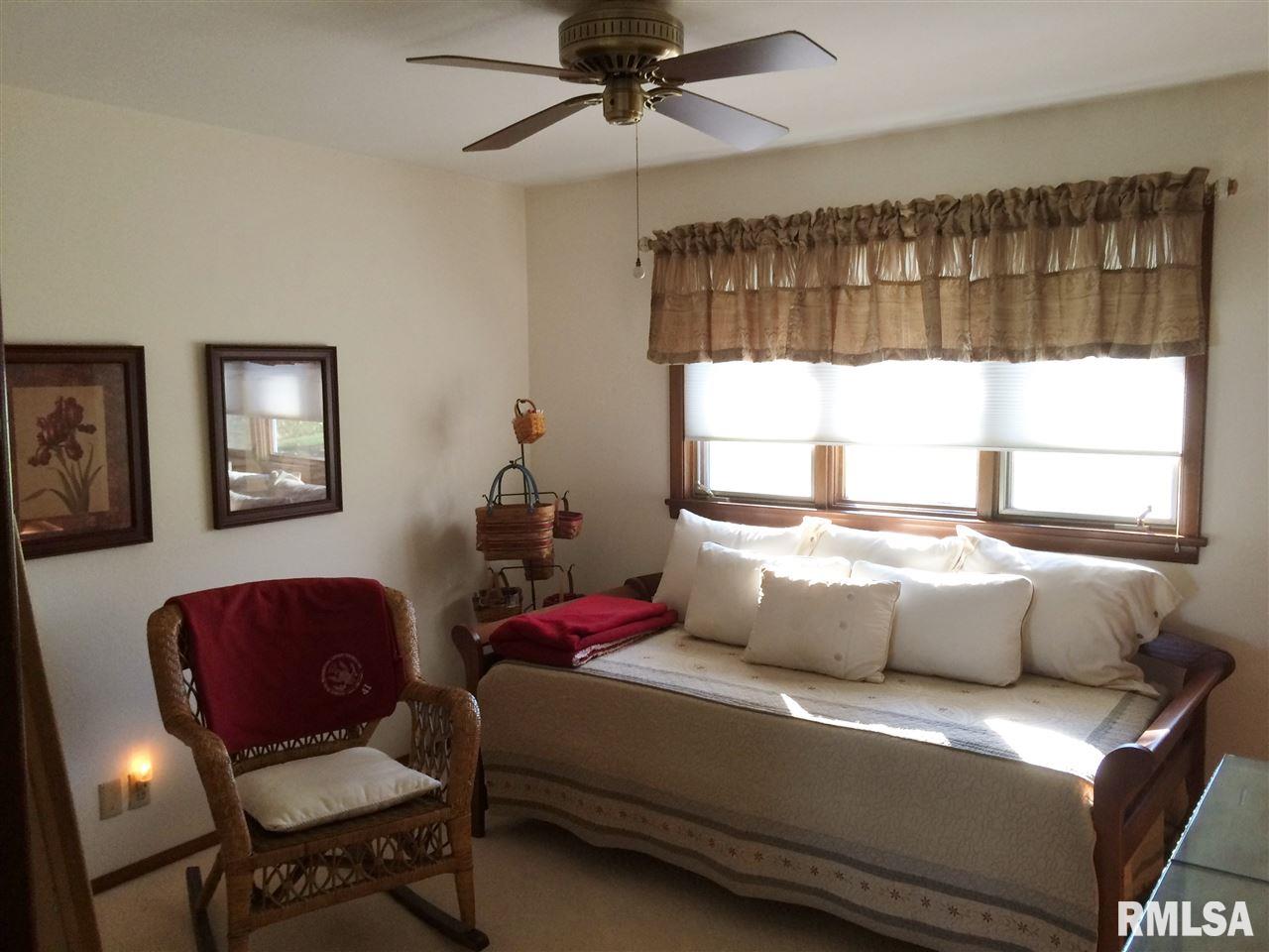 1006 Kingsbury Road Washington, IL 61571 - Photo 21 of 24 Gallery Image 21