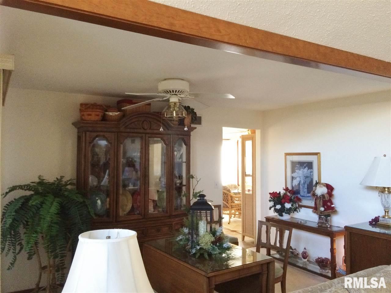1006 Kingsbury Road Washington, IL 61571 - Photo 10 of 24 Gallery Image 10