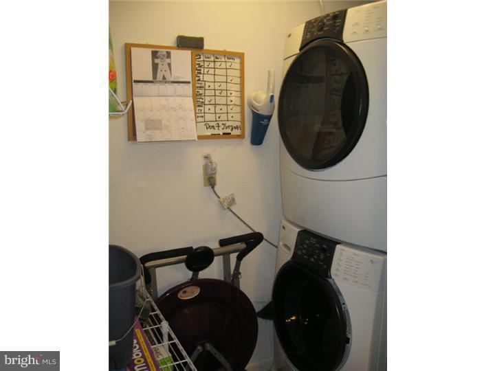 25 Vineyard Road Levittown, PA 19057 - Photo 9 of 17 Laundry Room