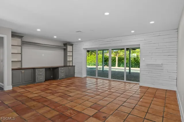 a view of empty room