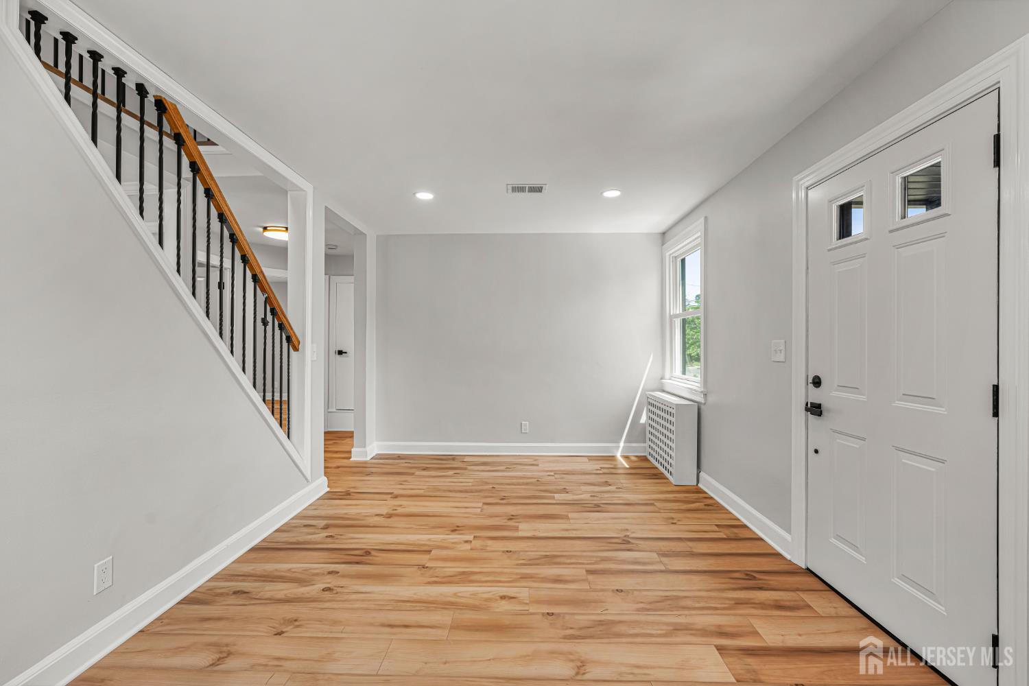 234 Old Road Sewaren, NJ 07077 - Photo 12 of 40