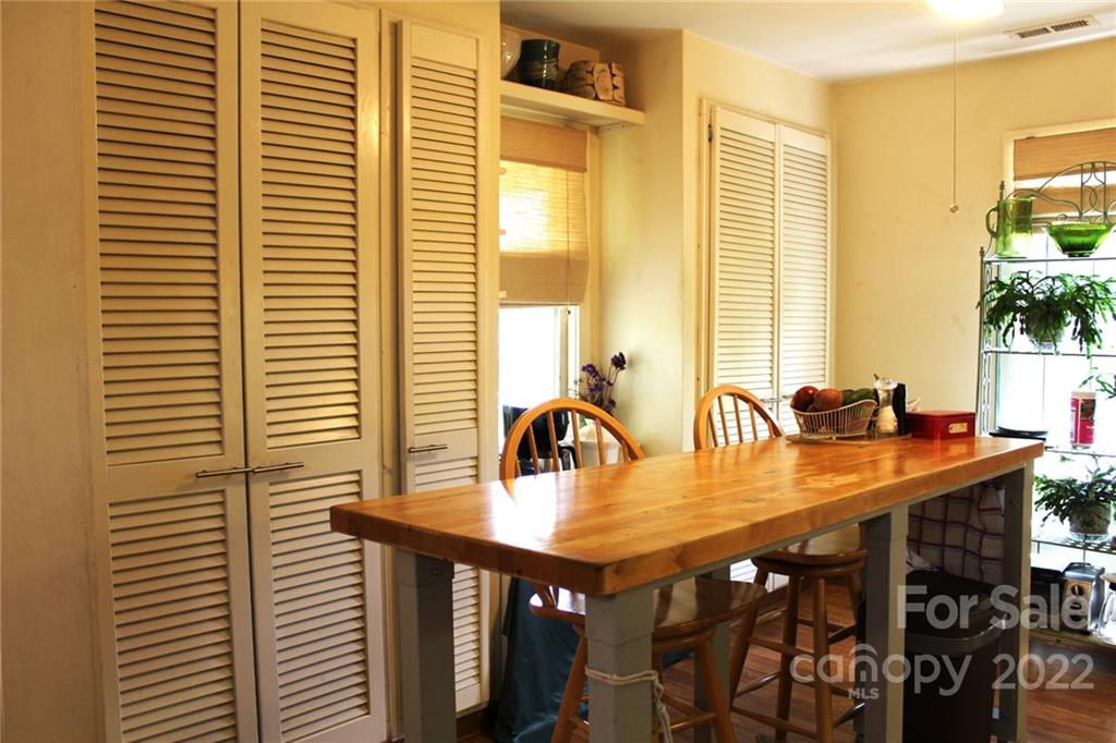 944 Pine Mountain Road Hudson, NC 28638 - Photo 12 of 38 Gallery Image 12