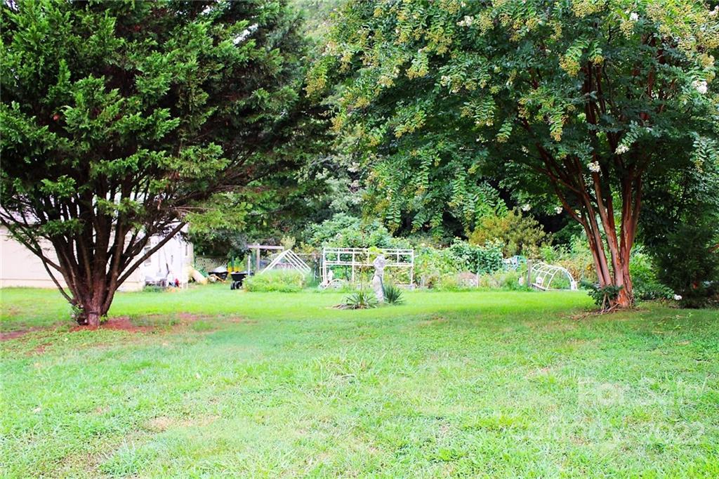 944 Pine Mountain Road Hudson, NC 28638 - Photo 35 of 38 Gallery Image 35