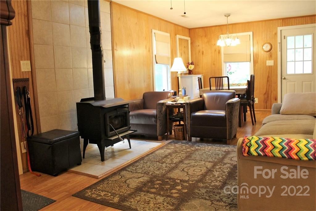 944 Pine Mountain Road Hudson, NC 28638 - Photo 7 of 38 Gallery Image 7