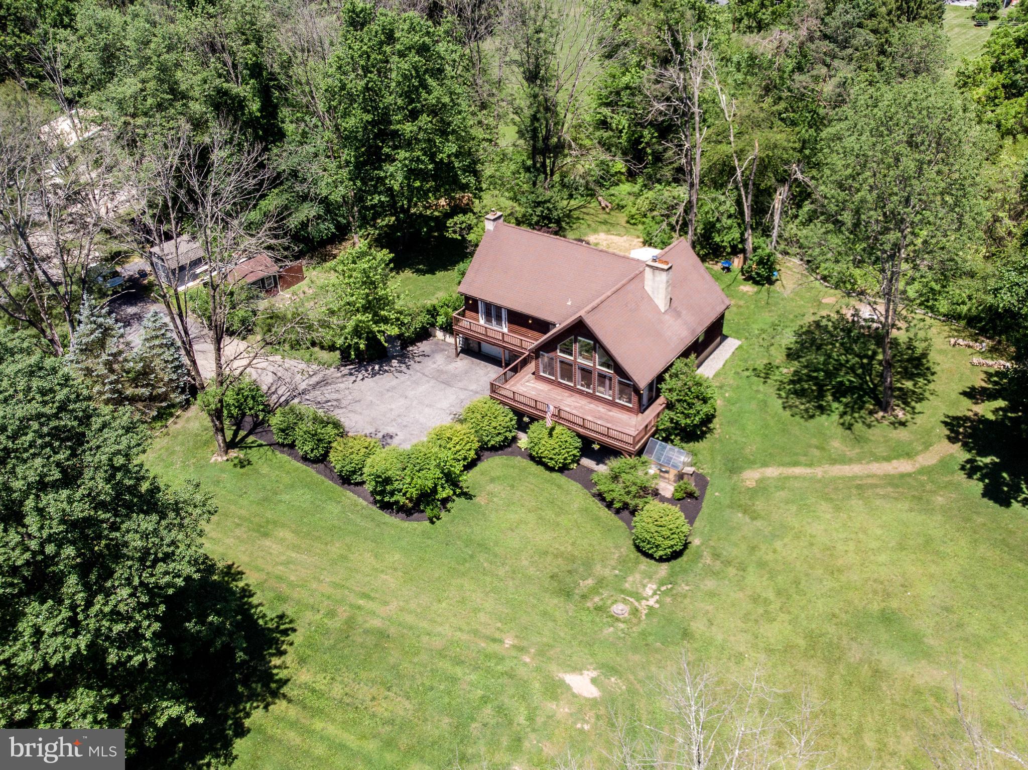 1527 Grace Road Pottstown, PA 19465 - Photo 3 of 27 Gallery Image 3