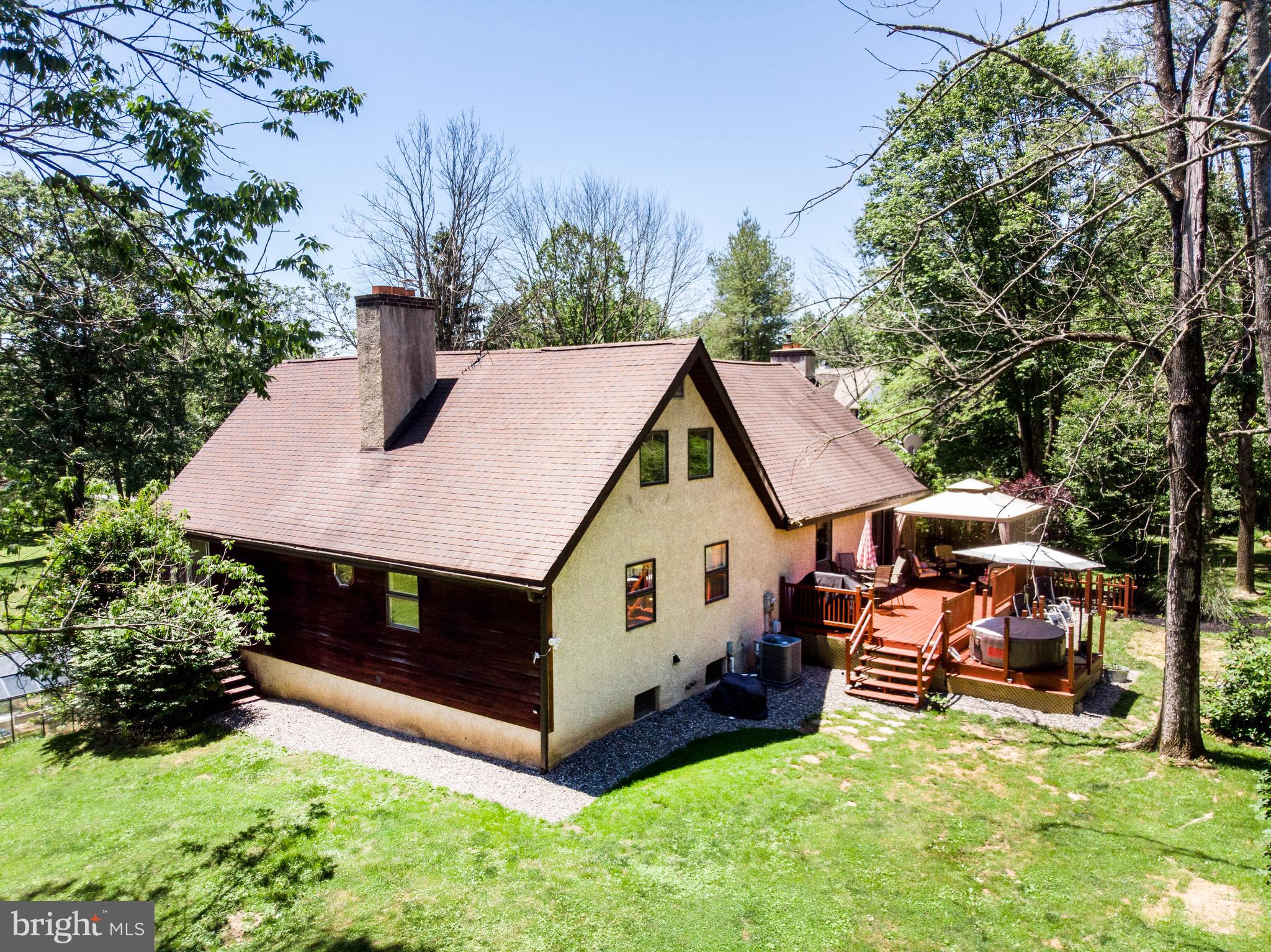 1527 Grace Road Pottstown, PA 19465 - Photo 4 of 27 Gallery Image 4
