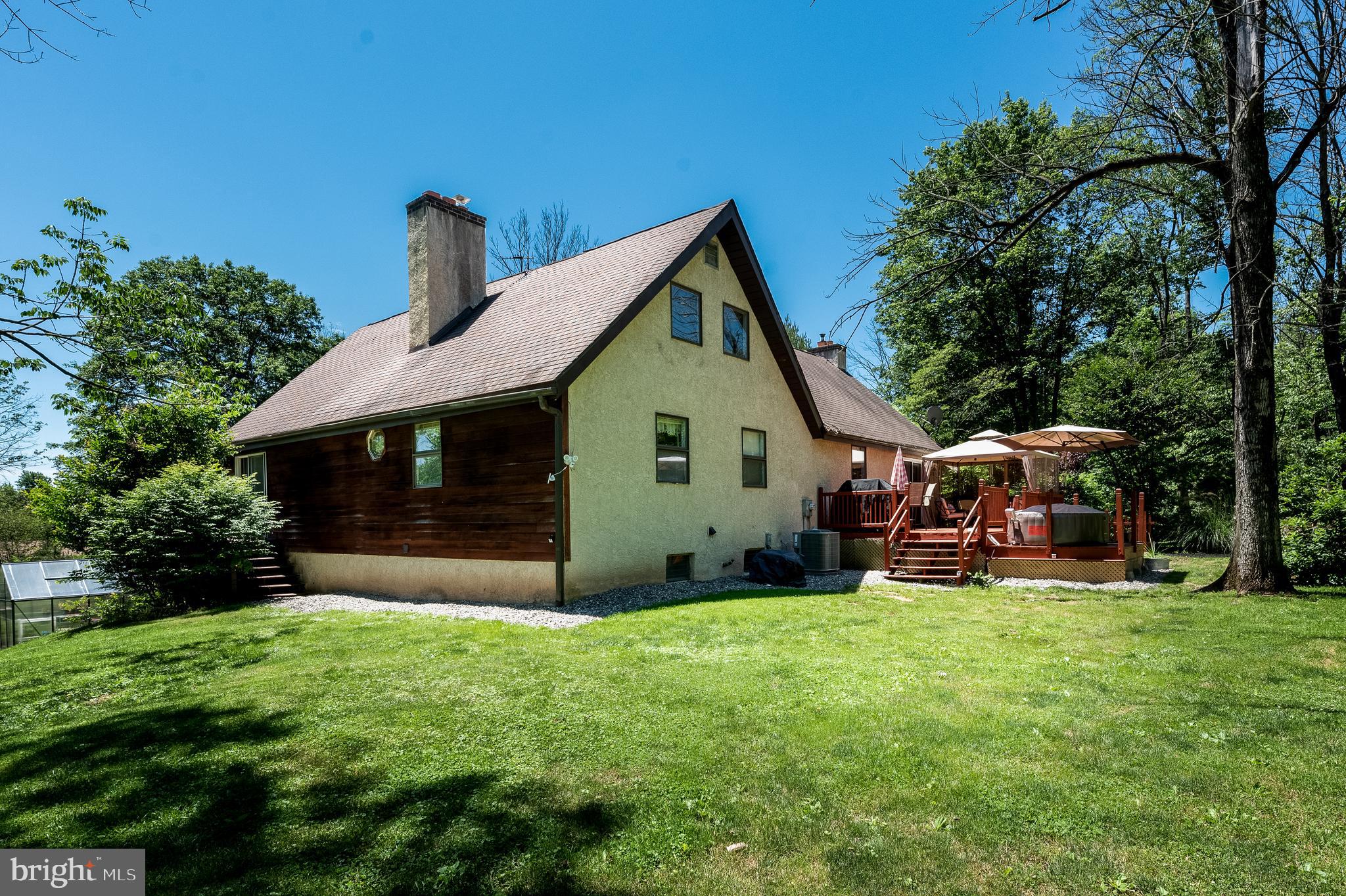 1527 Grace Road Pottstown, PA 19465 - Photo 8 of 27 Gallery Image 8