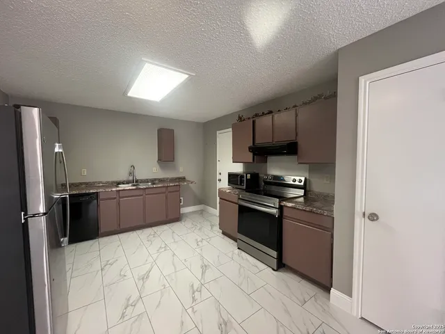 $1,650 | 8131 Grand Bend, San Antonio, TX 78250