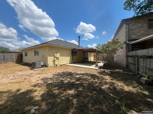 $1,750 | 8131 Grand Bend, San Antonio, TX 78250