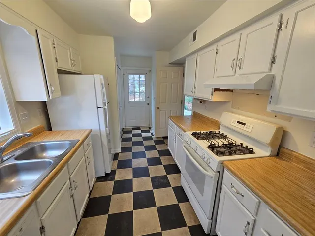 $2,695 | 8 Old Decatur Circle, Decatur, GA 30030