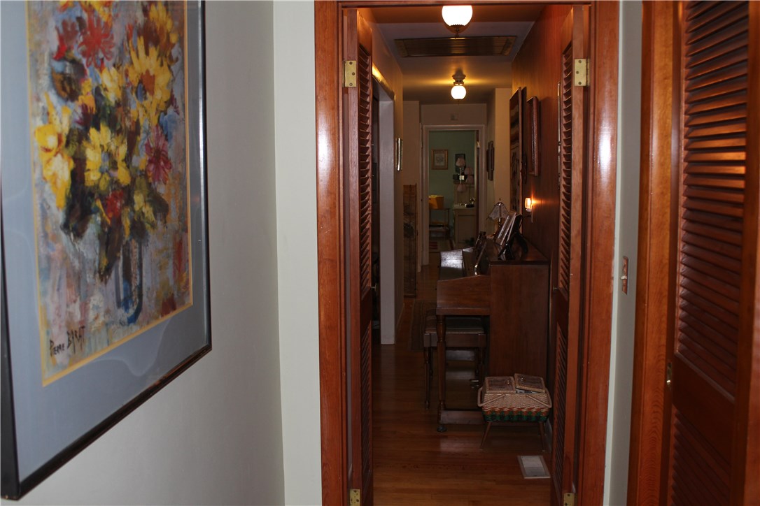 69 West Blue Ridge Road Cranston, RI 02920 - Photo 12 of 22 Gallery Image 12