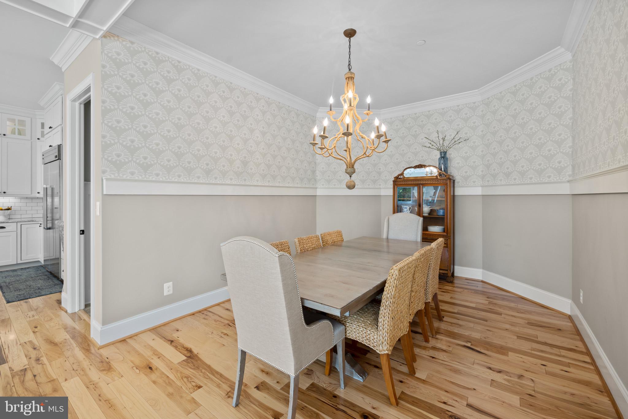 71 Wallace Manor Road Edgewater, MD 21037 - Photo 11 of 49 Dining area