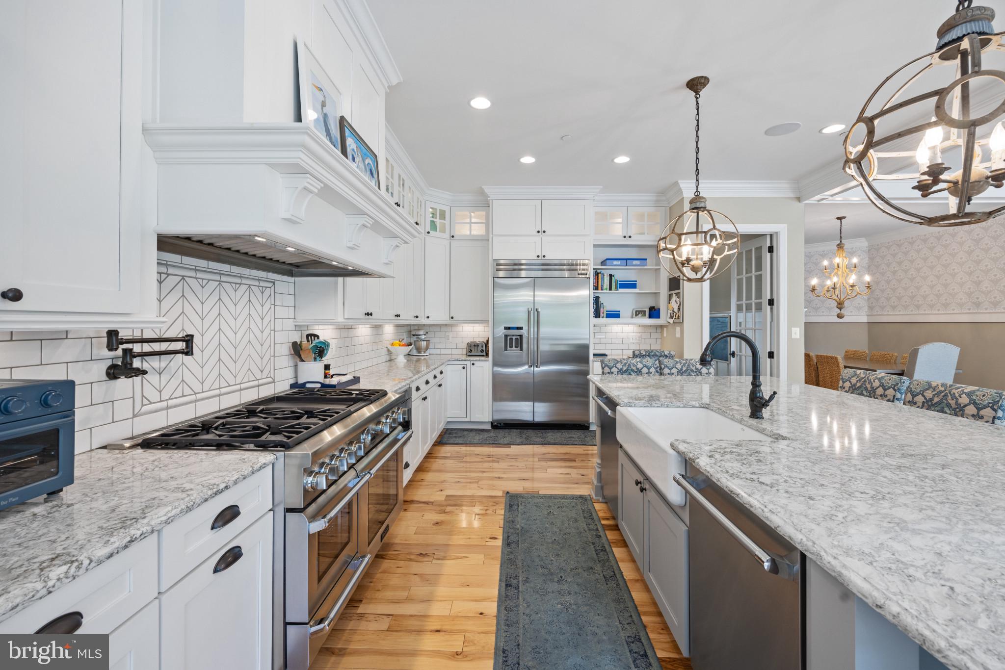 71 Wallace Manor Road Edgewater, MD 21037 - Photo 13 of 49 High end appliances and finishes