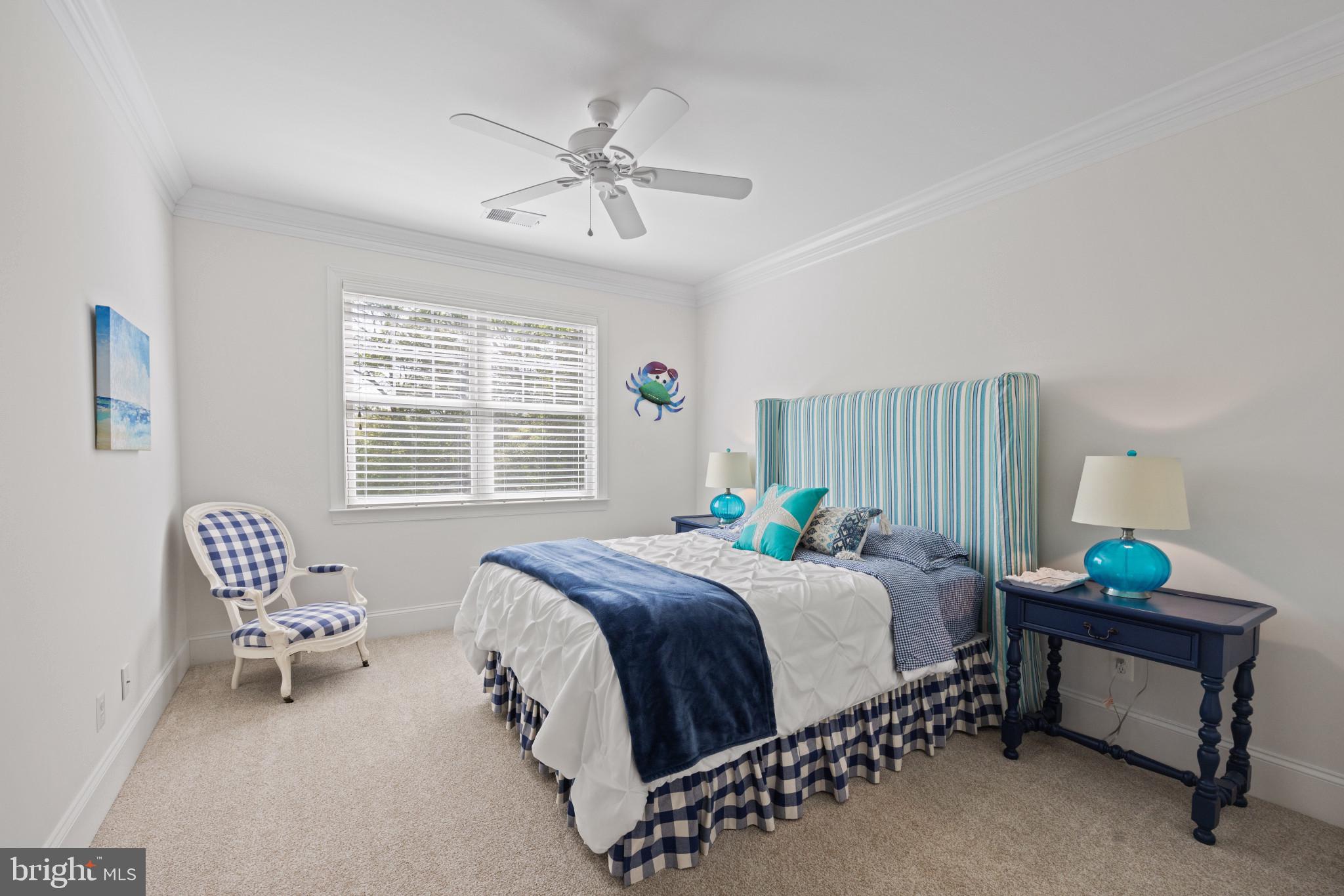 71 Wallace Manor Road Edgewater, MD 21037 - Photo 28 of 49 Upper level bedroom with shared bath