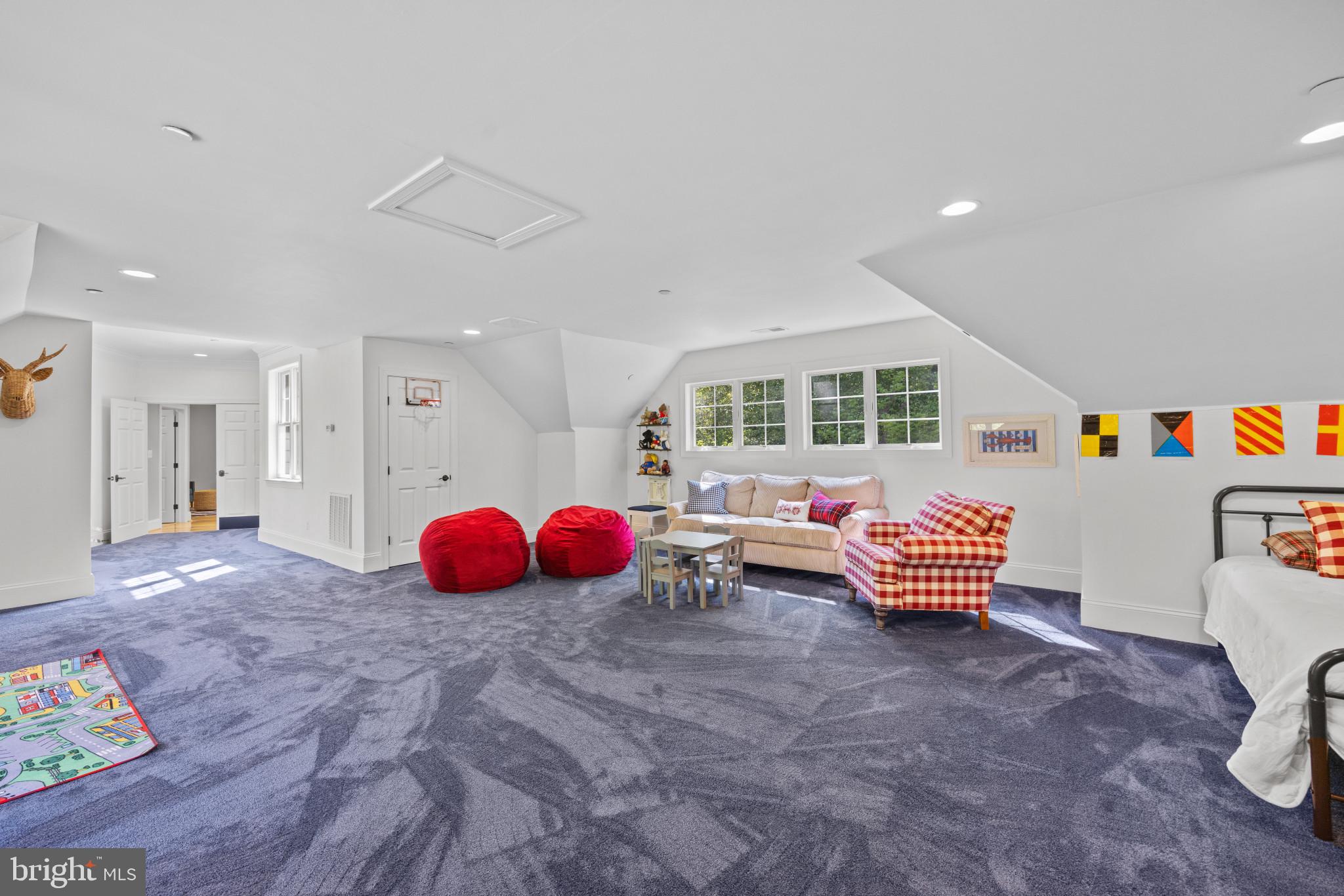 71 Wallace Manor Road Edgewater, MD 21037 - Photo 30 of 49 Upper level playroom/bonus room