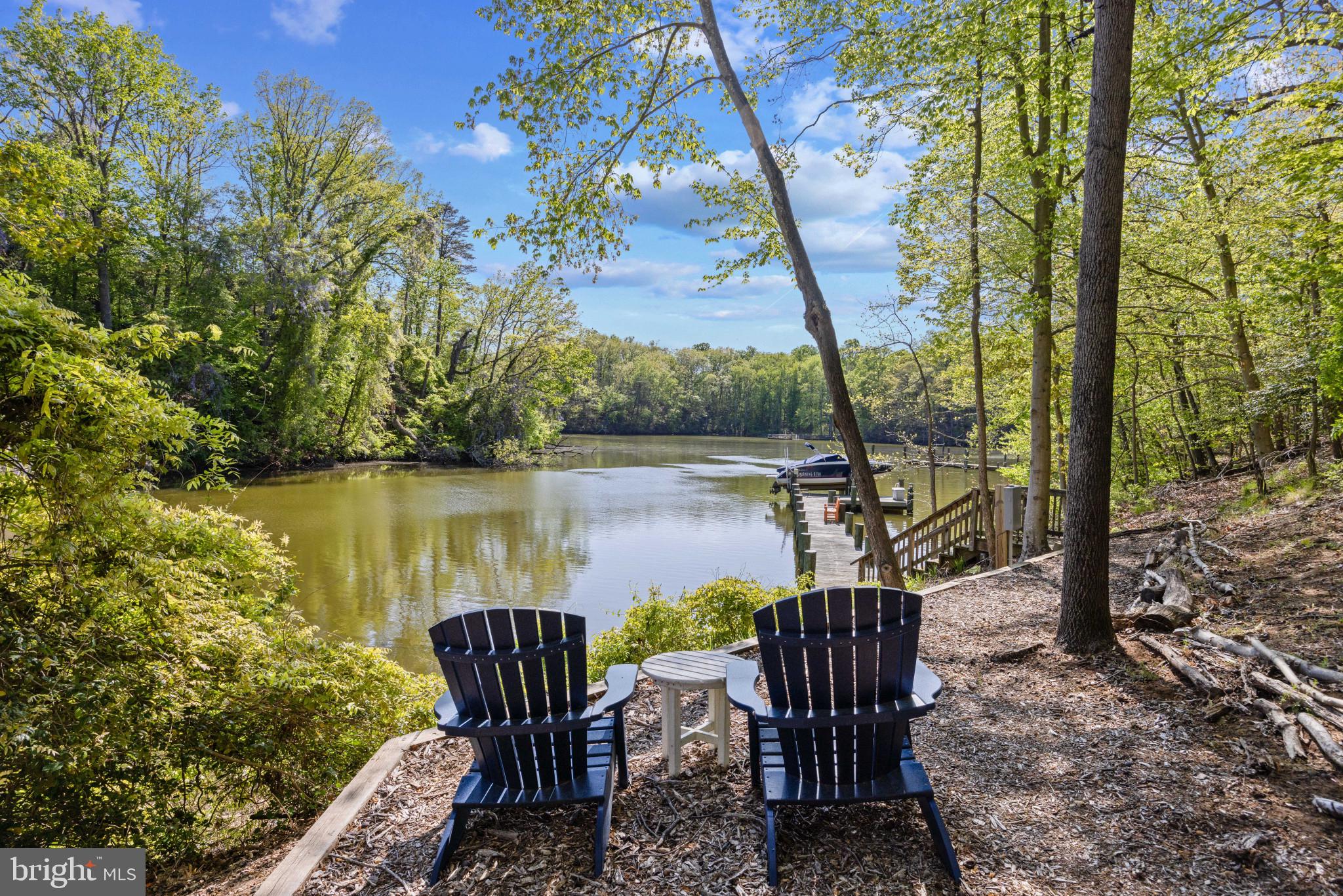 71 Wallace Manor Road Edgewater, MD 21037 - Photo 42 of 49 Sit and enjoy the peace and quiet