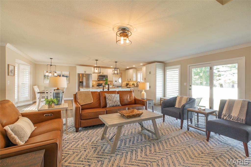 1906 Arrowhead Lane Godfrey, IL 62035 - Photo 14 of 74