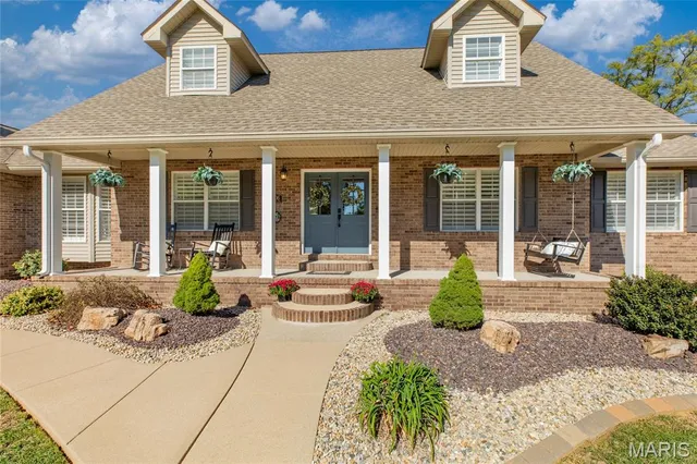 $476,000 | 1906 Arrowhead Lane, Godfrey, IL 62035