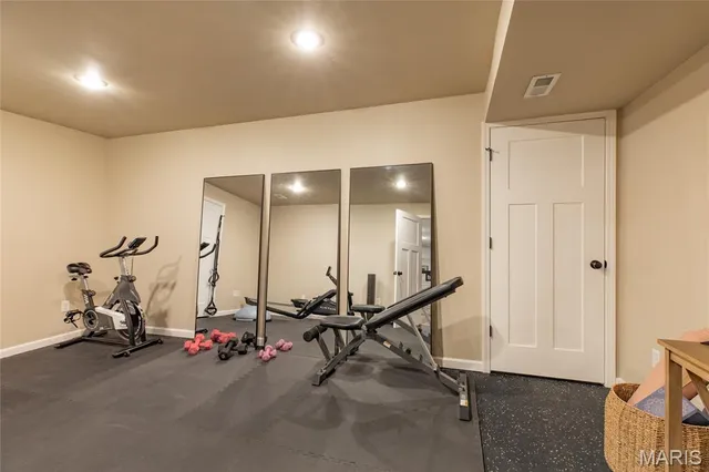 $476,000 | 1906 Arrowhead Lane, Godfrey, IL 62035