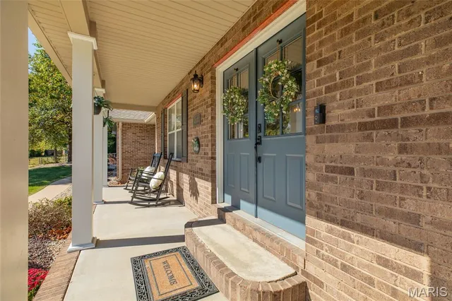 $476,000 | 1906 Arrowhead Lane, Godfrey, IL 62035