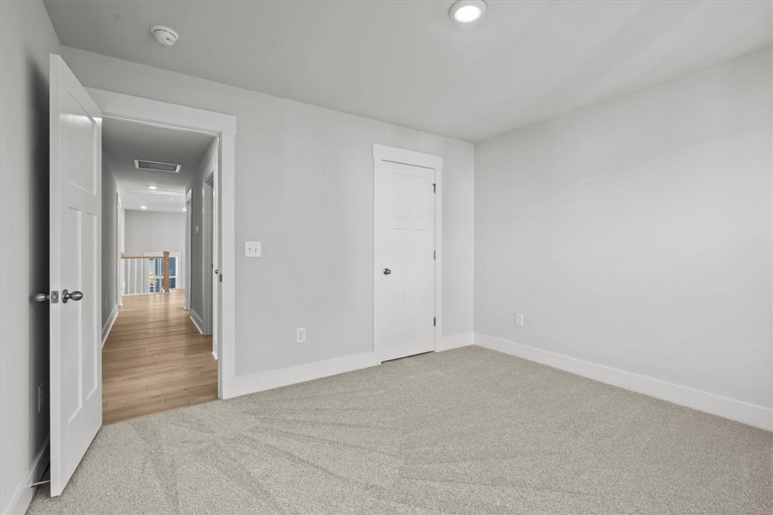 305 Pagosa Court Seneca, SC 29678 - Photo 29 of 42