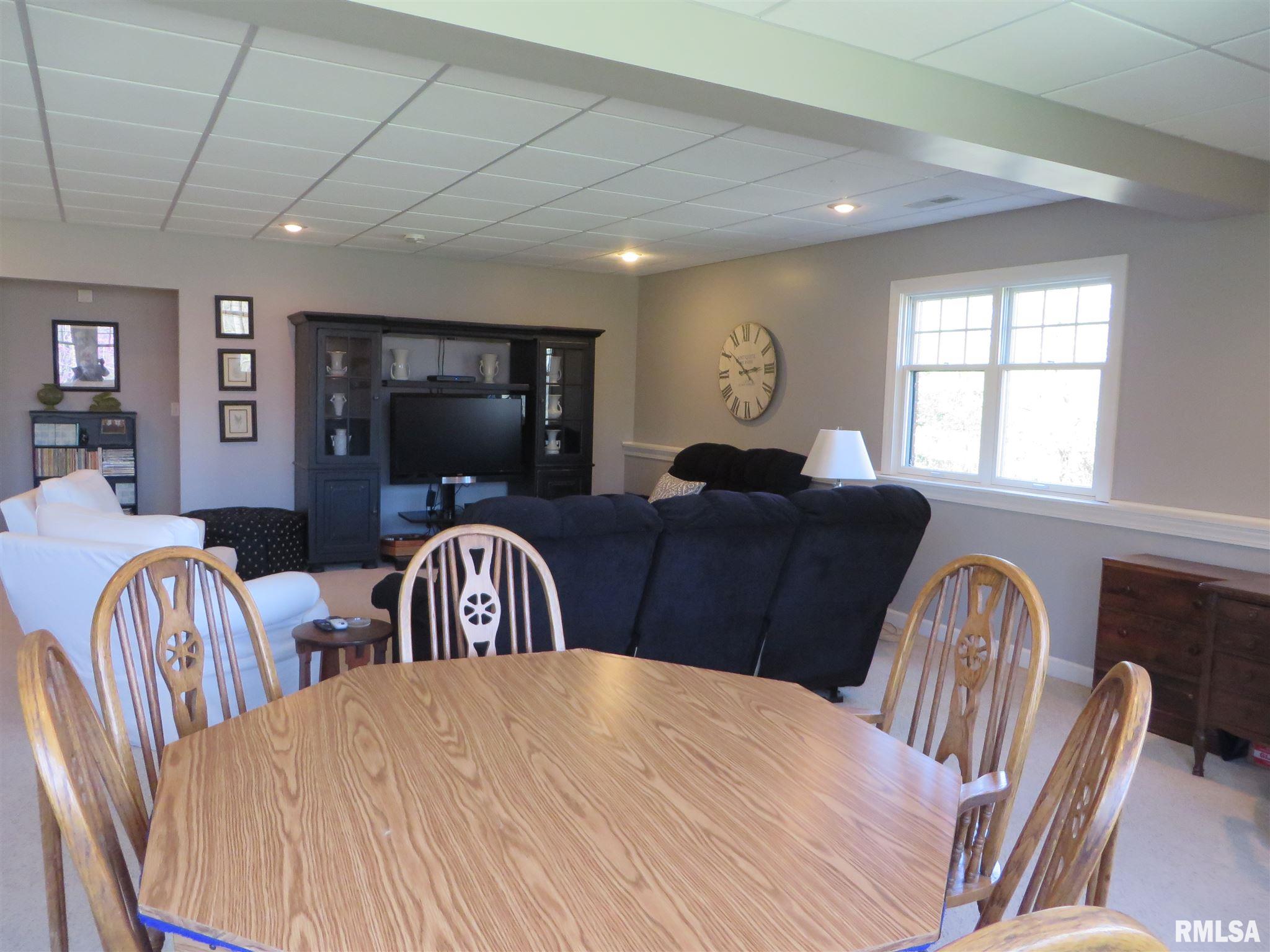 412 Timber Creek Road Jacksonville, IL 62650 - Photo 28 of 50 Gallery Image 28