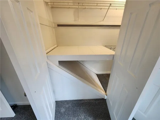 $1,595 | 120 Biscayne Drive Northwest, Unit C5, Atlanta, GA 30309