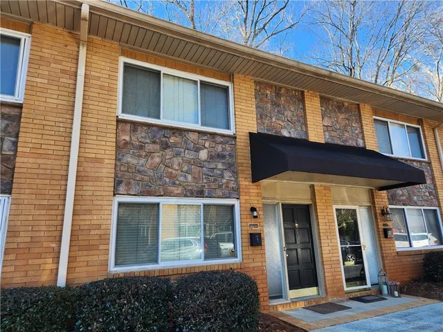 $1,595 | 120 Biscayne Drive Northwest, Unit C5, Atlanta, GA 30309