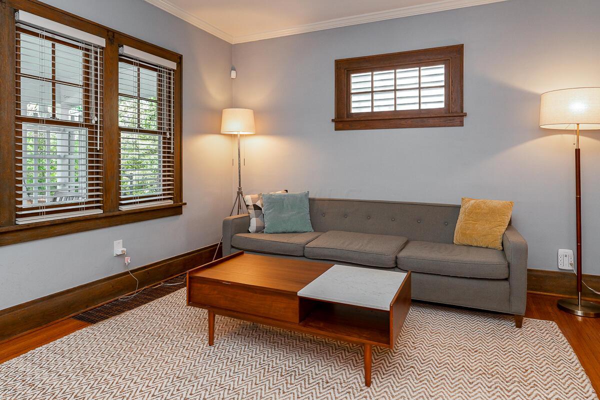 3022 Midgard Road Columbus, OH 43202 - Photo 5 of 29 family room
