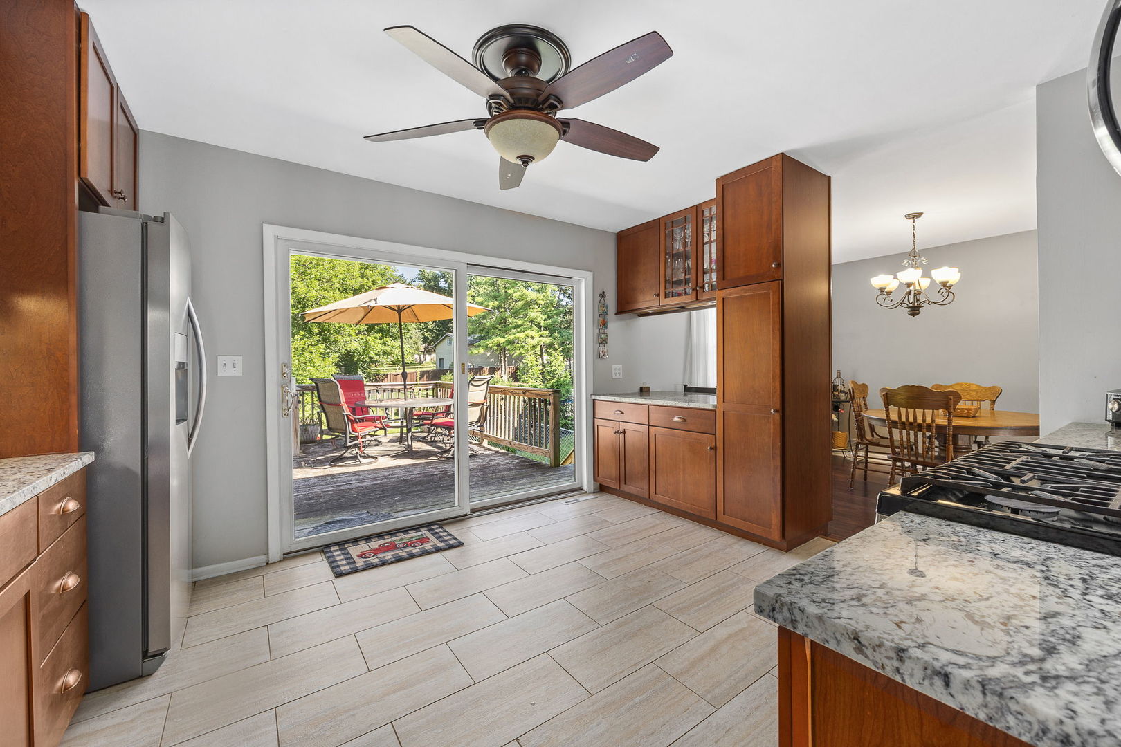 808 S Road Lisle, IL 60532 - Photo 9 of 37 Gallery Image 9