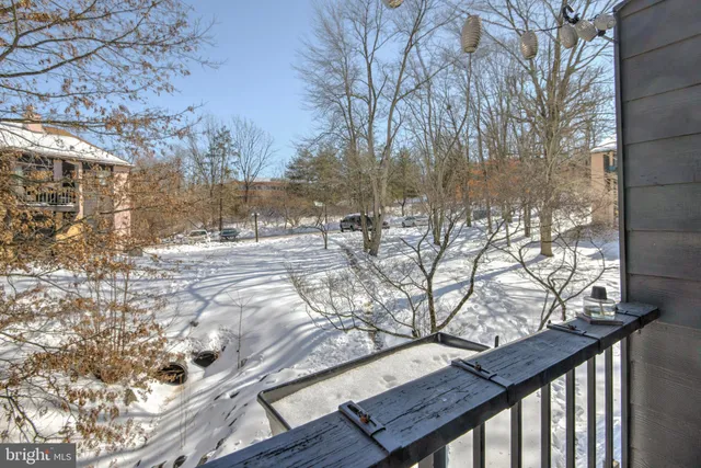 a view of a backyard of the house