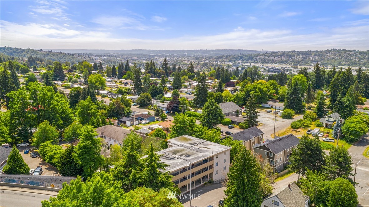 980 Edmonds Avenue Northeast Renton, WA 98056 - Photo 28 of 28 a view of a city